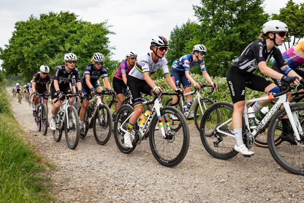Weltmeisterin und Unwetter: Achterbahnfahrt für 3RIDES Aachen